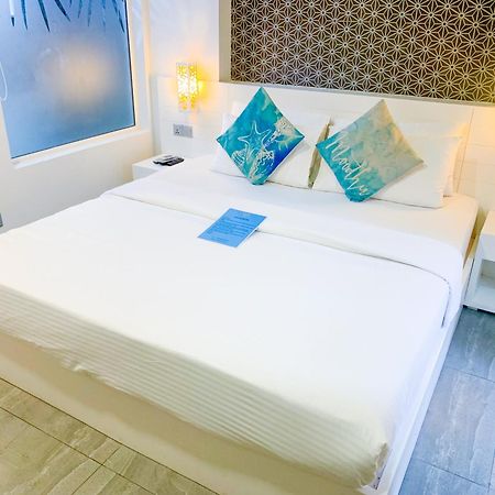 מאפושי Velana Beach Hotel Maldives מראה חיצוני תמונה