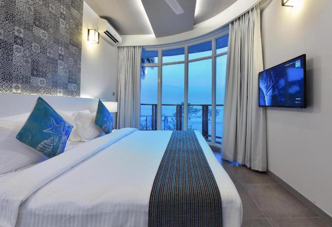 מאפושי Velana Beach Hotel Maldives מראה חיצוני תמונה