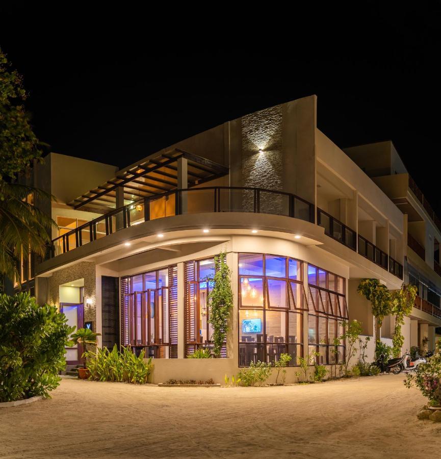 מאפושי Velana Beach Hotel Maldives מראה חיצוני תמונה