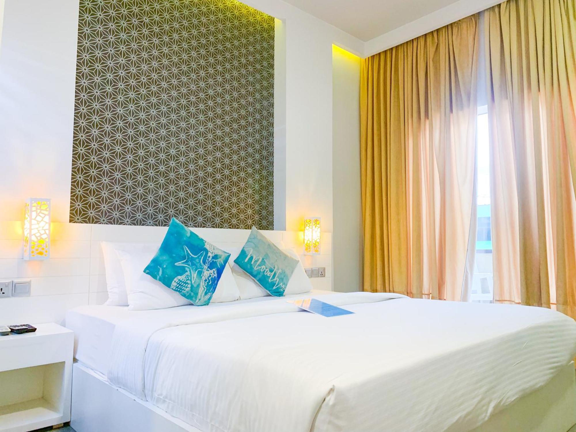 מאפושי Velana Beach Hotel Maldives מראה חיצוני תמונה