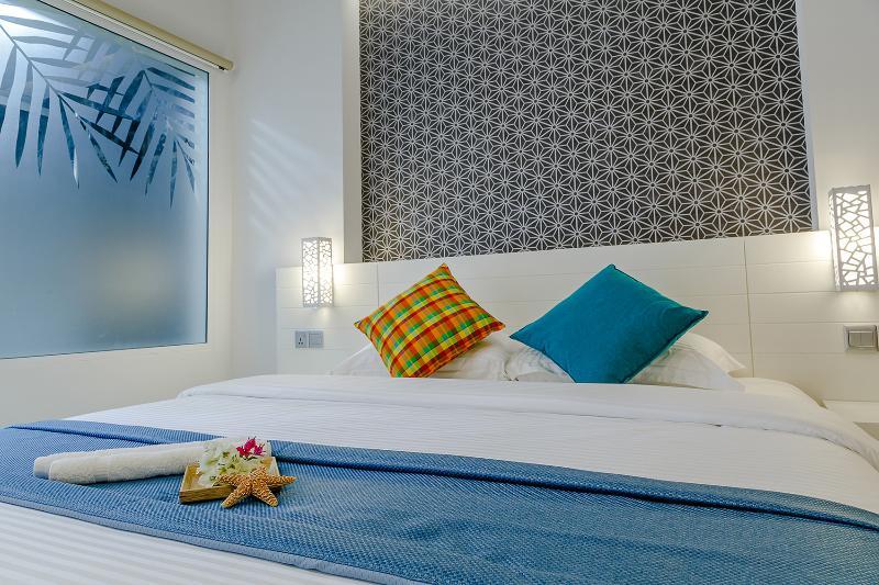 מאפושי Velana Beach Hotel Maldives מראה חיצוני תמונה